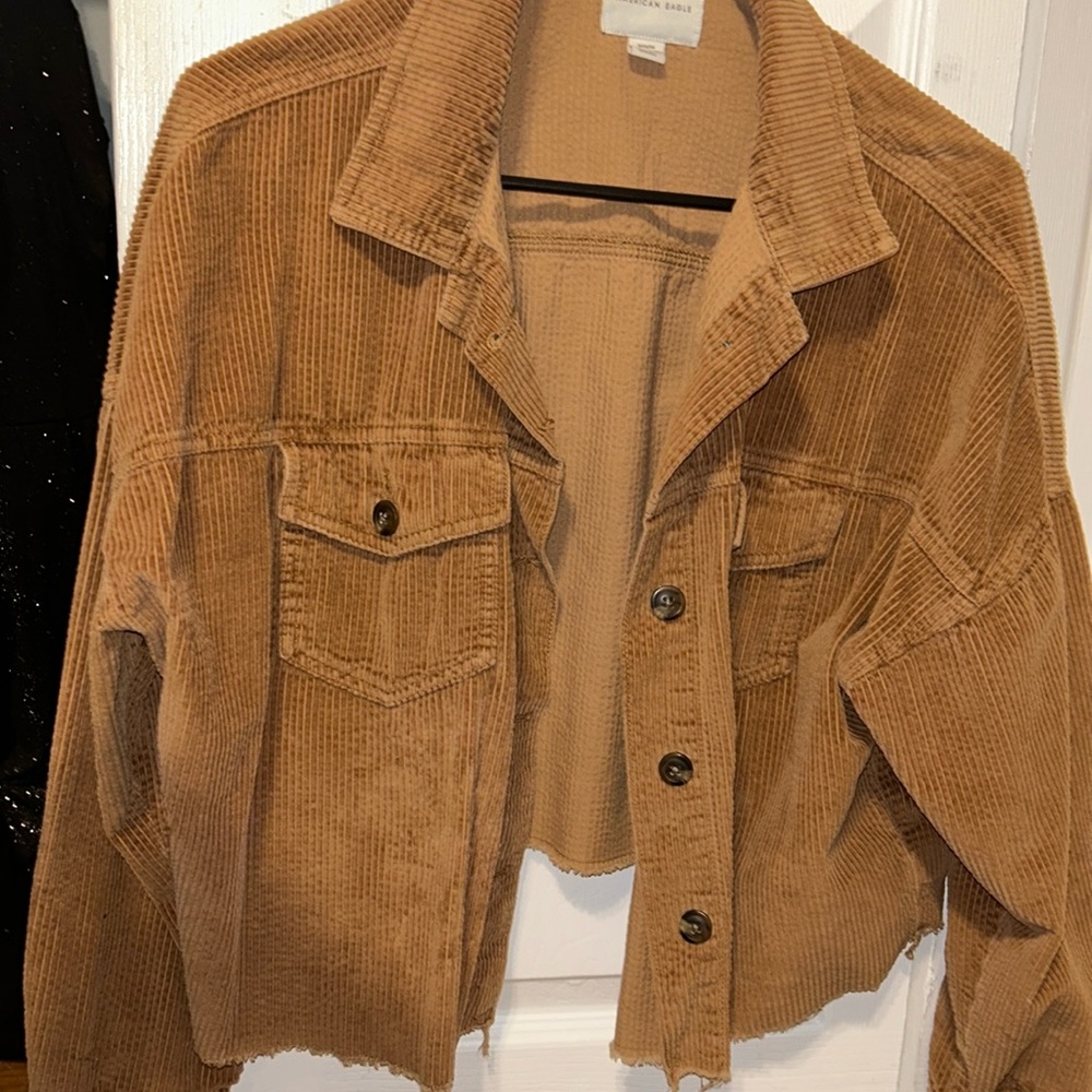 Cropped american eagle corduroy tan shirt jacket